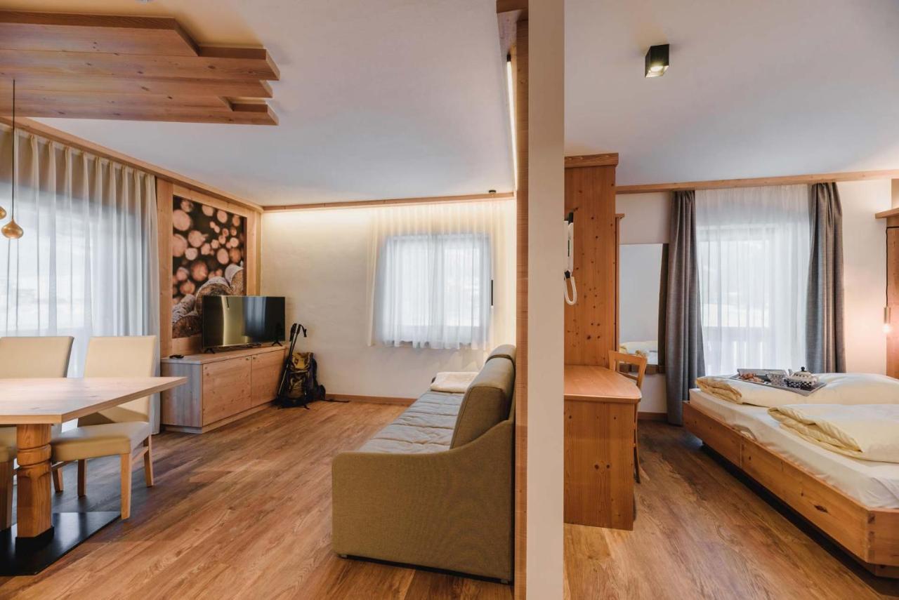 Cesa Edelweiss Living & Spa Campitello di Fassa Luaran gambar