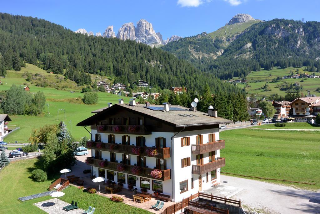 Cesa Edelweiss Living & Spa Campitello di Fassa Luaran gambar