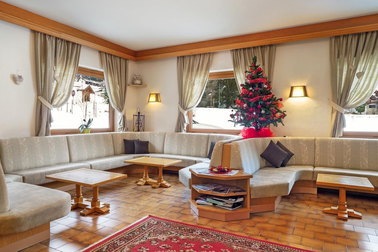 Cesa Edelweiss Living & Spa Campitello di Fassa Luaran gambar